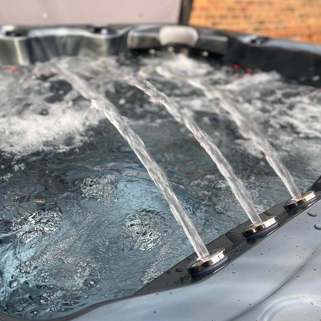 Cosmo+ 6 Seater Hot Tub - Vookoo Lifestyle