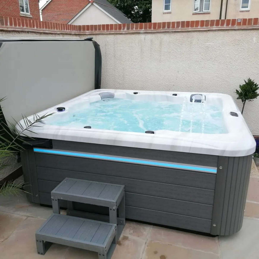 Malibu 6 Seater Hot Tub - Vookoo Lifestyle