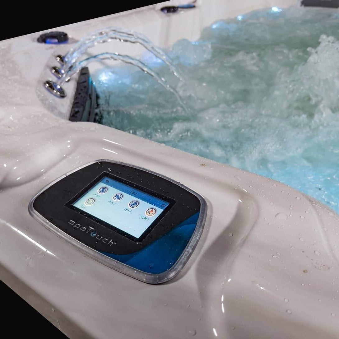 Manhattan 6 Seater Hot Tub - Vookoo Lifestyle