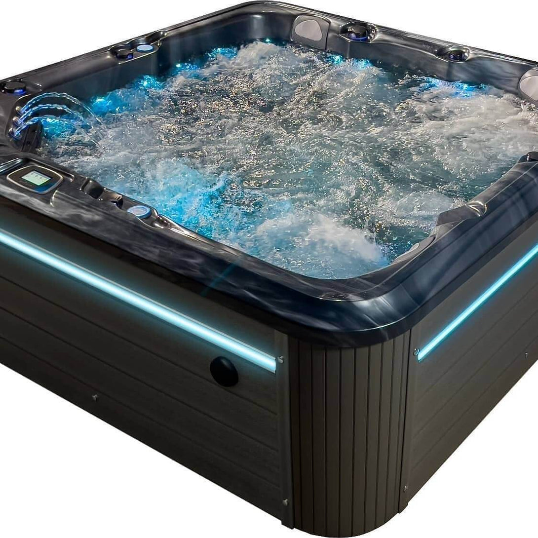 Manhattan 6 Seater Hot Tub - Vookoo Lifestyle