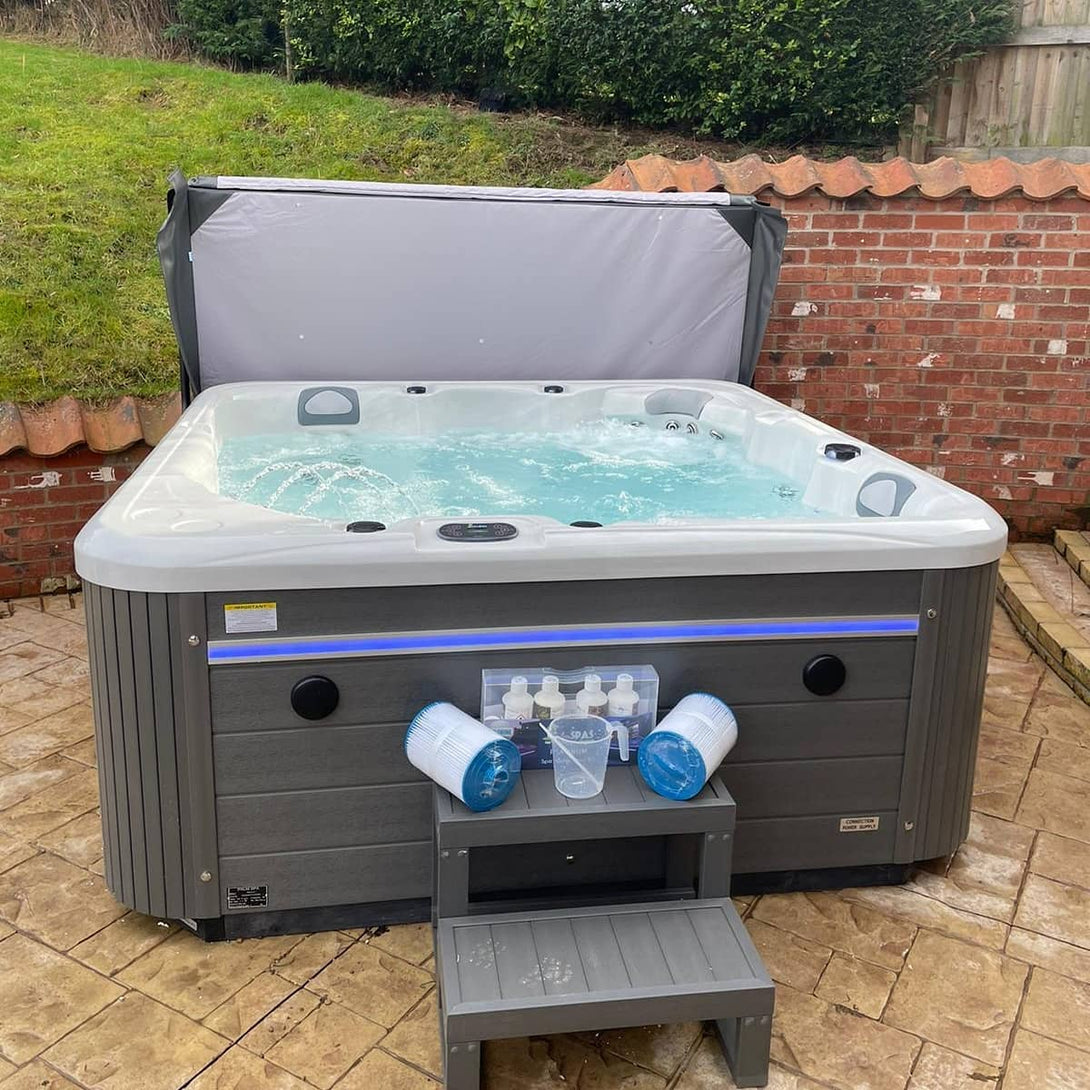 Maya+ 5 Seater Hot Tub - Vookoo Lifestyle